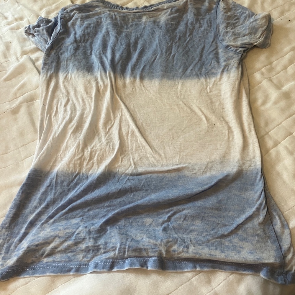 Casual tee - Picture 2 of 3